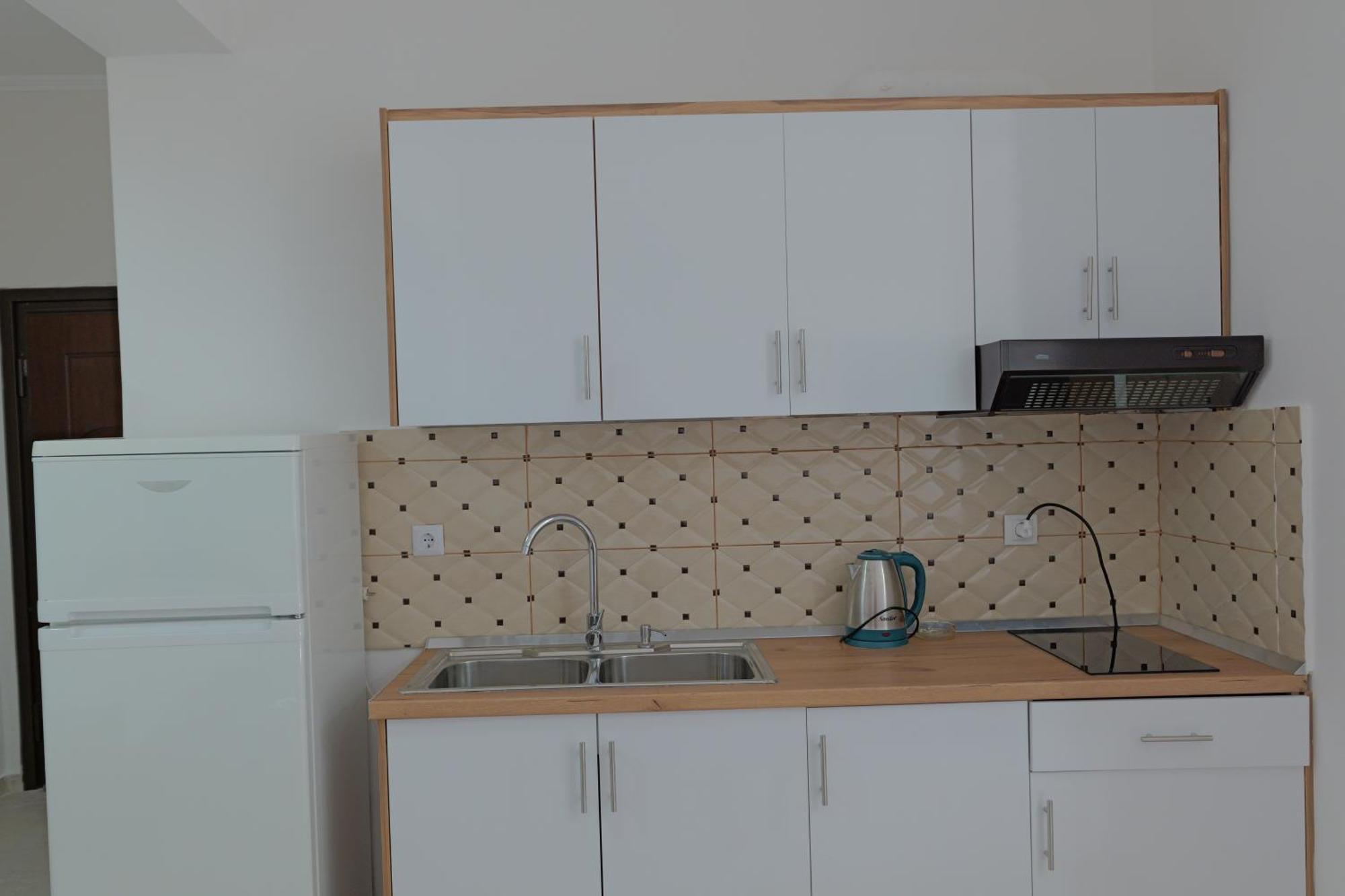 Arthur'S 4Apartments Borsh Ngoại thất bức ảnh