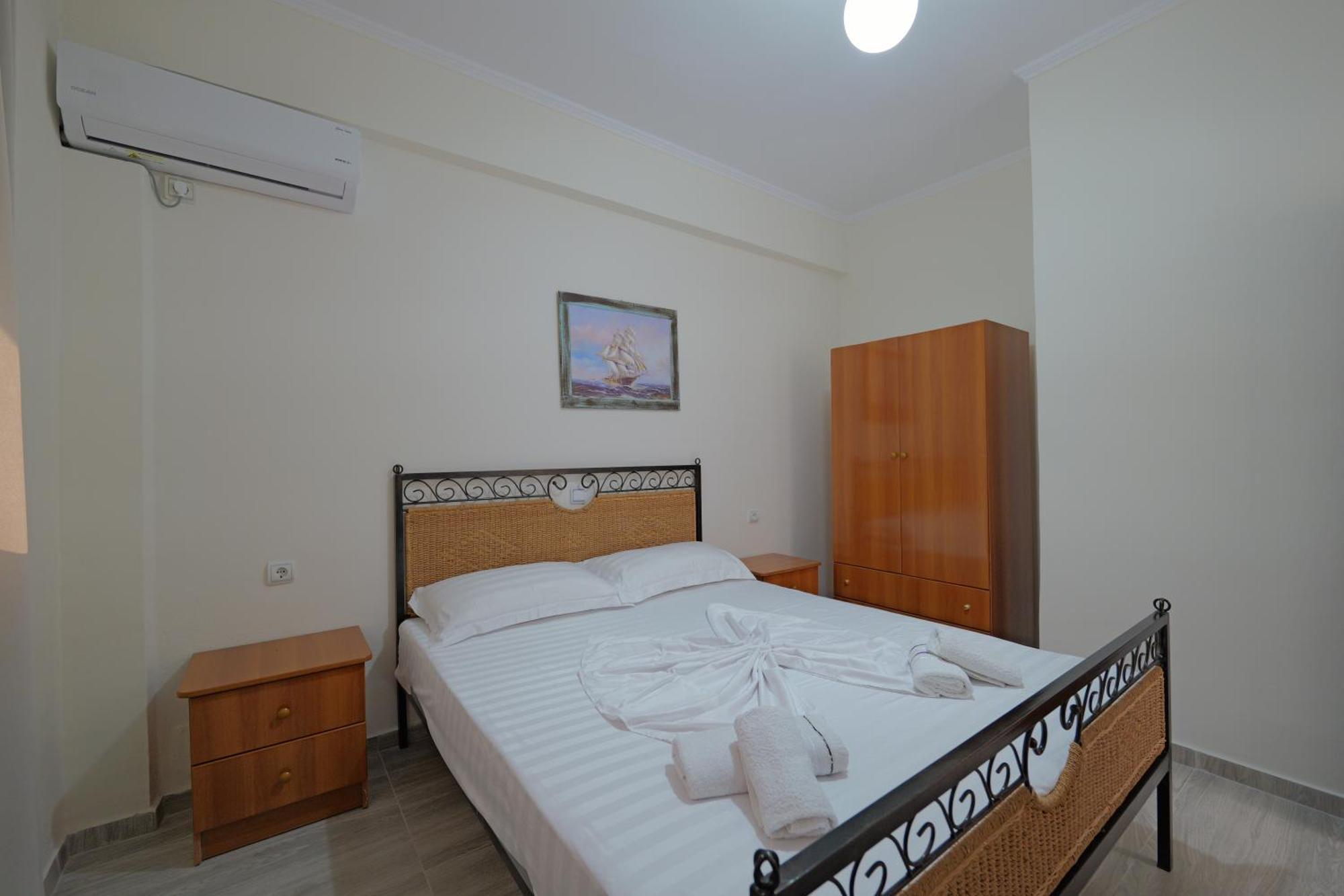 Arthur'S 4Apartments Borsh Ngoại thất bức ảnh