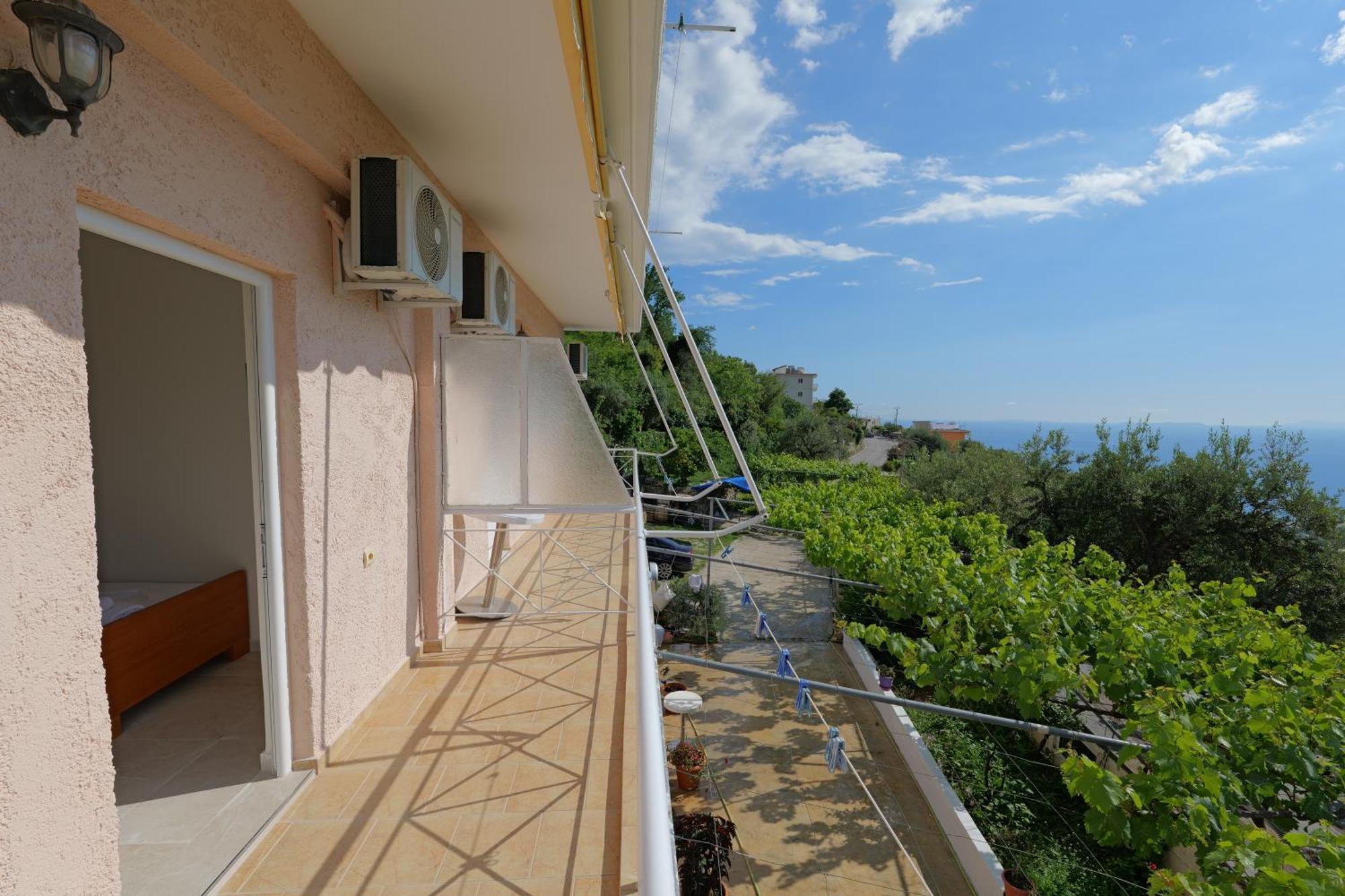 Arthur'S 4Apartments Borsh Ngoại thất bức ảnh