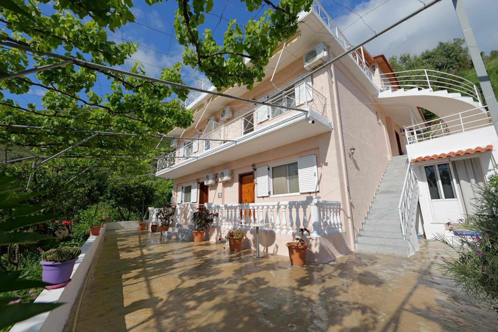 Arthur'S 4Apartments Borsh Ngoại thất bức ảnh
